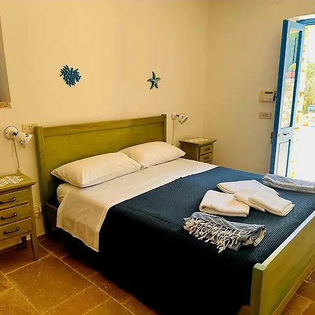 Trullo I Melograni *